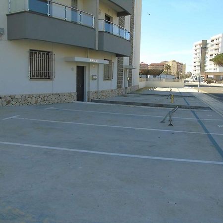 Appartement Premiere Ligne De Mer Roses Dış mekan fotoğraf