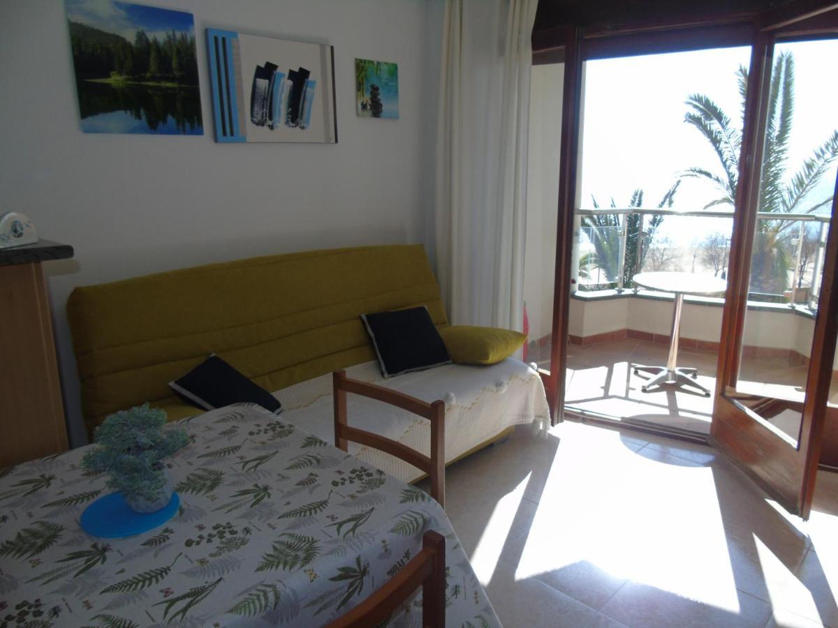 Appartement Premiere Ligne De Mer Roses Dış mekan fotoğraf